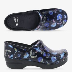 Dansko Women's Professional Blue Garden Patent Leather Nursing Clogs Sz 40
